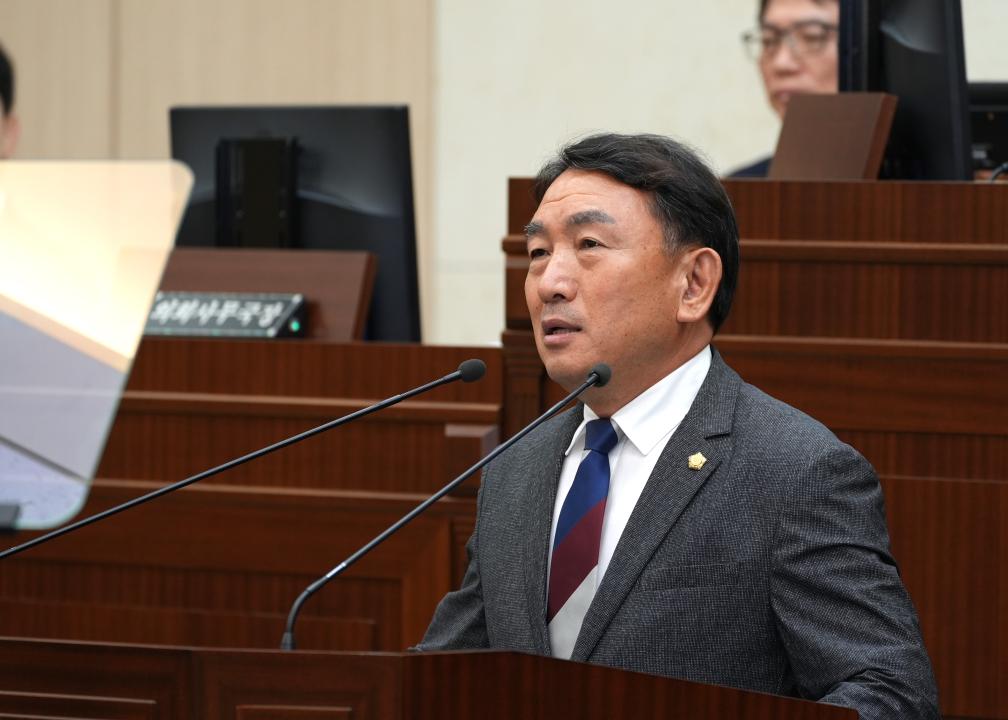 김호석 안동시의원 "인문학과 AI 결합한 의료·복지 허브 구축하자"